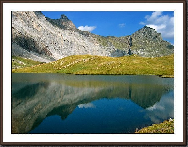 Lac et murailles de Barroude
