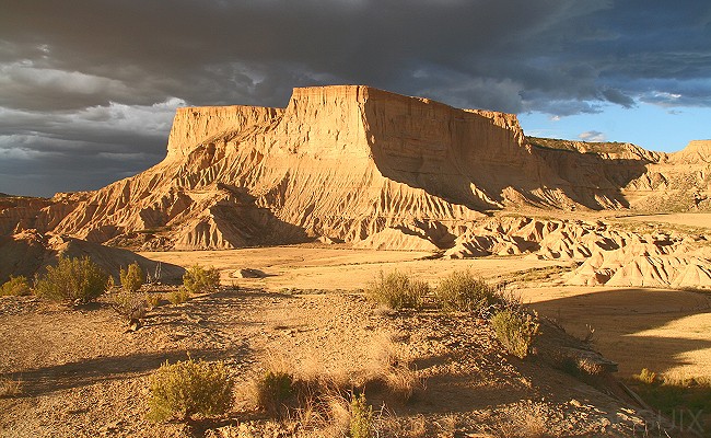 Olivier Guix - Photo Les Pyrnes en Et: Ralla, Bardenas