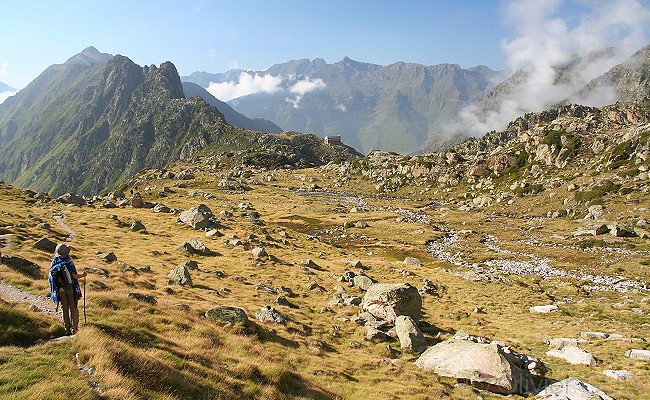 Olivier Guix - Photo Les Pyrnes en Et: Vallon de la Glre