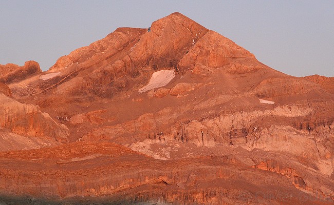 Olivier Guix - Photo Les Pyrnes en Automne: Coucher de soleil sur le Mont Perdu