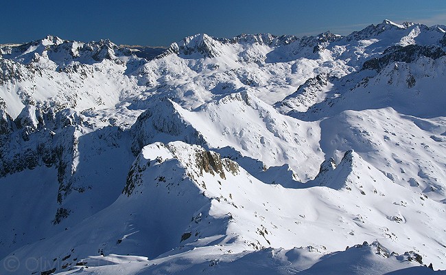 Olivier Guix - Photo Les Pyrnes en Hiver: Vue du Montardo, neige