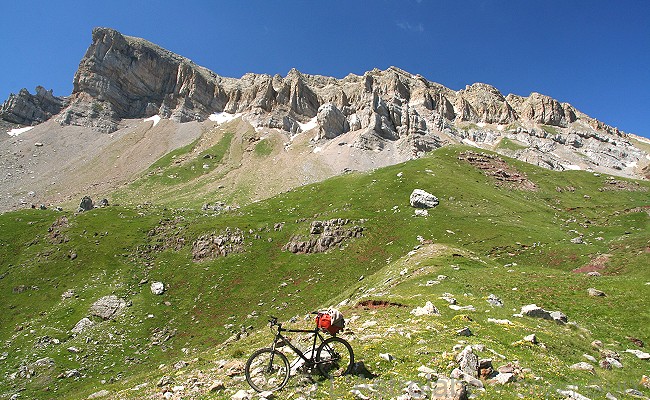 Olivier Guix - Photo La traverse des Pyrnes  VTT: Ca secoue
